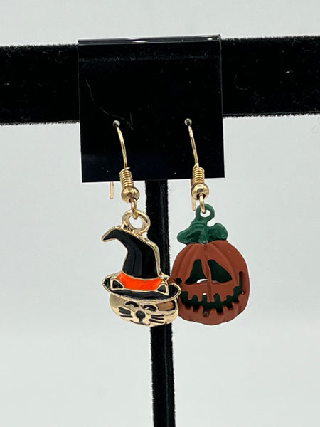 Halloween Cat with Witch Hat and Pumpkin Goldtone Charm Dangle Earrings