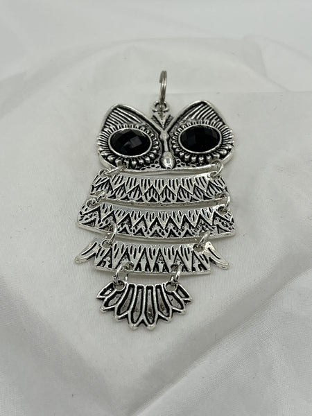 Antique Silvertone Metal Articulated Movable Owl Pendant with Black Acrylic Eyes