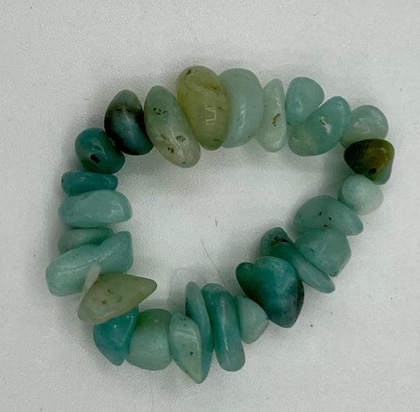 Natural Aquamarine Gemstone Tumbled Chips Beaded Stretch Ring