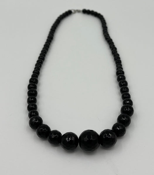 Natural Black Agate Gemstone Faceted Graduated Round Beaded Necklace