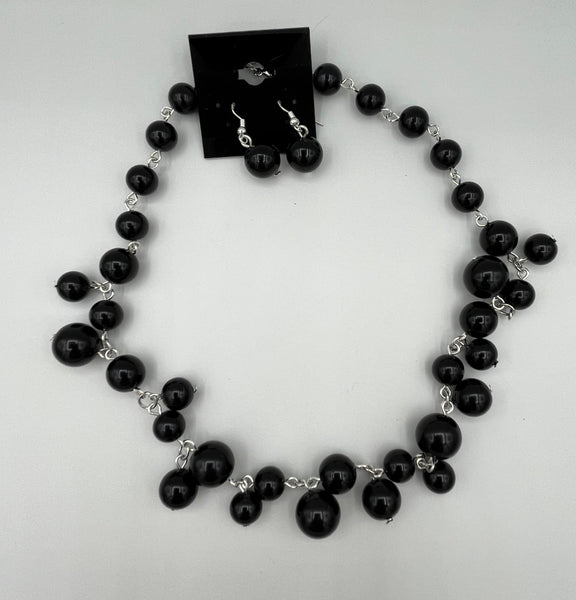 Natural Black Pearl Gemstone Round Beaded Cluster Necklace & Dangle Earrings Set