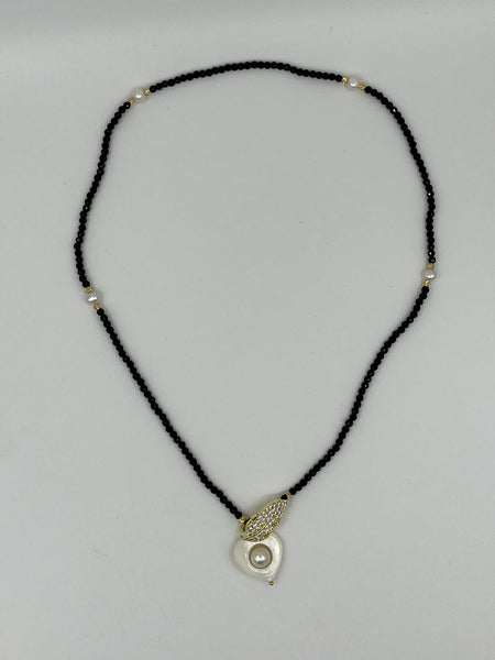 Natural Black Spinel and Pearl Gemstone Round Beaded Necklace with Heart Pendant