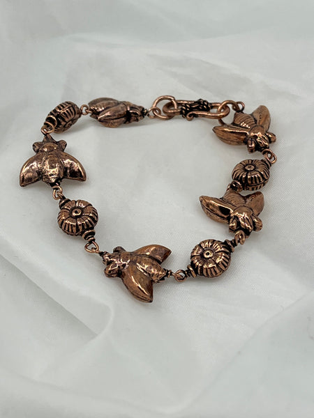 Cute 3D Copper Bees and Flowers Link Bracelet