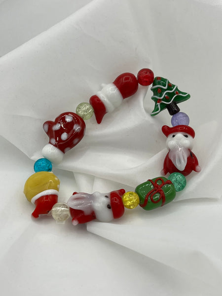 Multicolor Lampworked Glass Christmas Beaded Stretch Bracelet Santa mitten Gift
