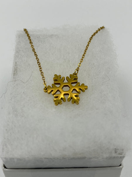 Elegant Gold Tone Christmas Winter Snowflake Charm Pendant on Chain Necklace