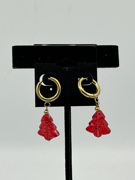 Red Lampworked Glass Christmas Trees Gold Tone Hoop Dangle Earrings