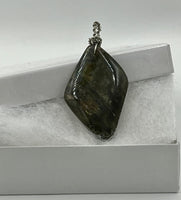 Natural Labradorite Gemstone Freeform Diamond Shaped Pendant