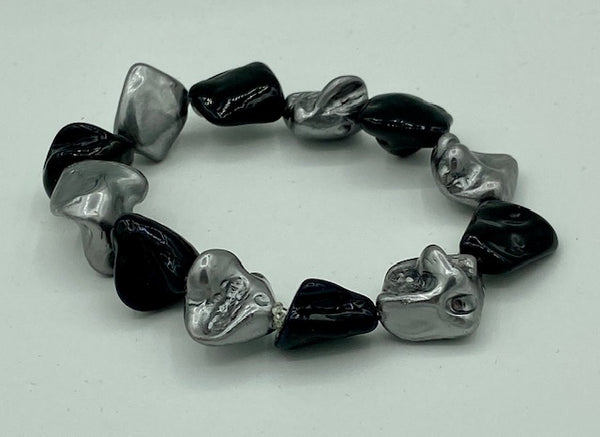 Natural Light and Dark Mother of Pearl Tumbled Nuggets Beaded Stretch Bracelet