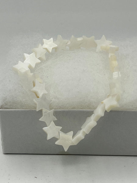Natural Mother of Pearl Shell Small Stars Beaded Stretch Bracelet
