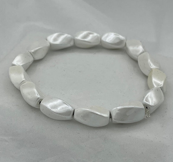 Natural White Mother of Pearl Shell Twisted Tubes Beaded Stretch Bracelet