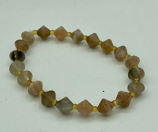 Natural Peach Moonstone Gemstone Faceted Bicone and Gold Beaded Stretch Bracelet