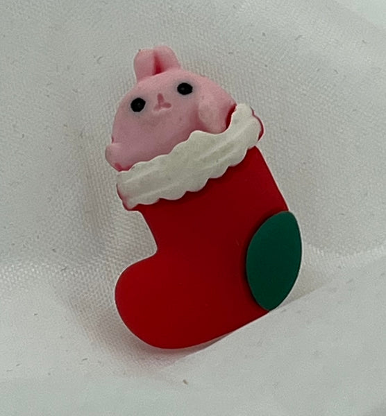 Cute Small Plastic Christmas Stocking Pin Brooch with Pink Toy
