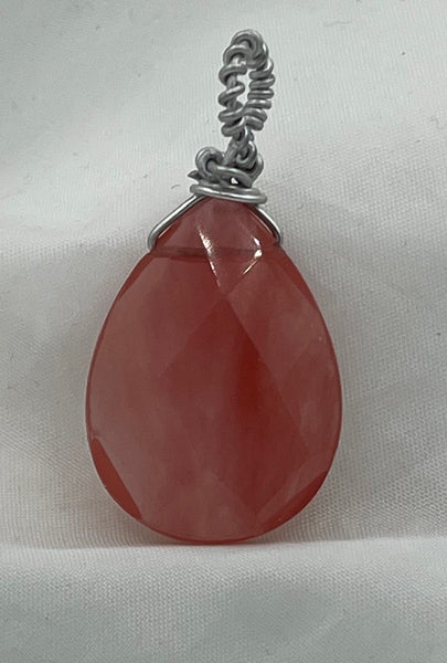 Natural Strawberry Quartz Gemstone Faceted Puffed Teardrop Pendant