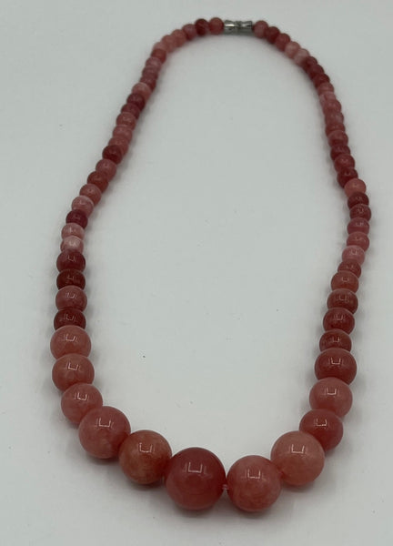 Natural Strawberry Quartz Gemstone Graduated Round Beaded Necklace