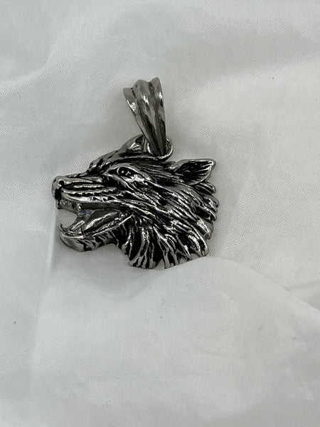 Ornate Silver Howling Wolf Head Pendant