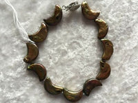 Natural Mother of Pearl Shell Carved Crescent Moon Beaded Bracelet