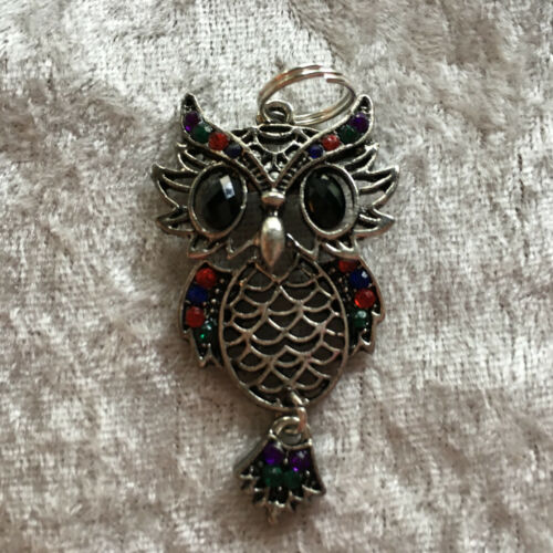 silvertone movable owl pendant with crystals