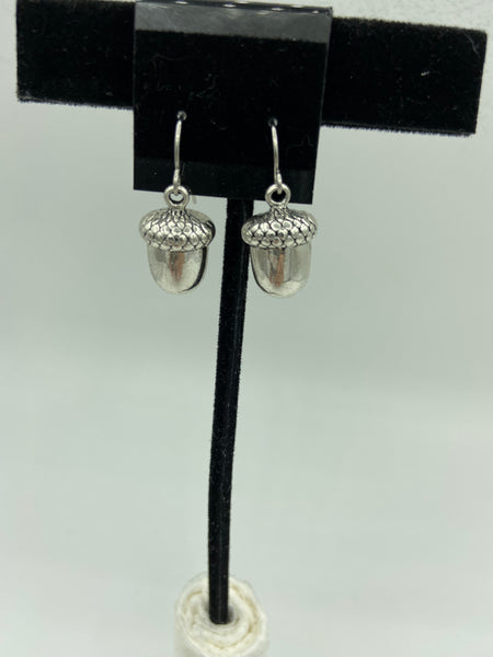 silvertone 3d acorn charm dangle earrings