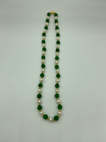 Natural emerald and Pearl Gemstone Round Beaded Necklace with Gold Accents