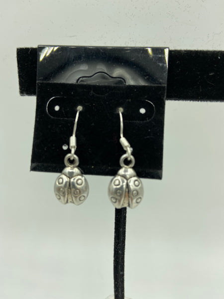 silvertone 3d ladybug charm dangle earrings